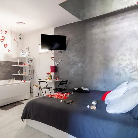 Avec Balneo Apartment Toulon